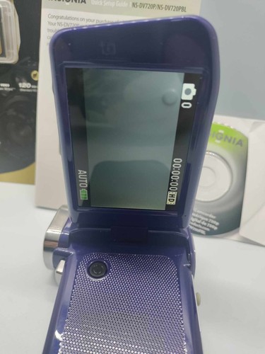 Insignia NS-DV720P Dark Blue Video/ Photo Very Good Condition with accessories - Picture 11 of 15
