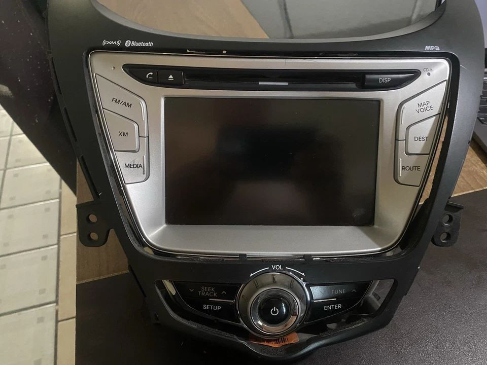 2011 现代伊兰特限量导航原始设备制造商无线电接收器,调幅调频,MP3,BT — 第 2/4 张图片