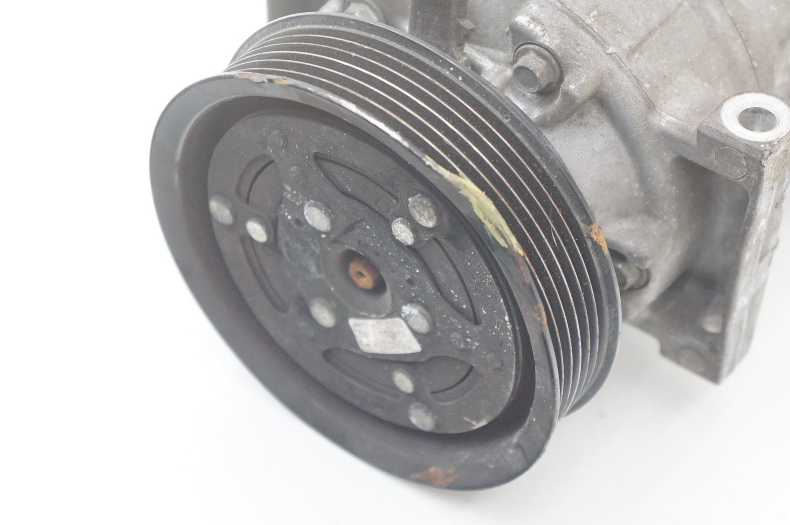 AC Air Conditioning Compressor 6G3319D629AB Aston Martin V8 Vantage 2008 *Note*