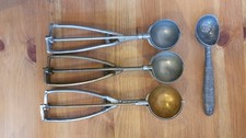 3 Vintage retro Metal Ice Cream scoops dough portioning utensil In 3 Sizes