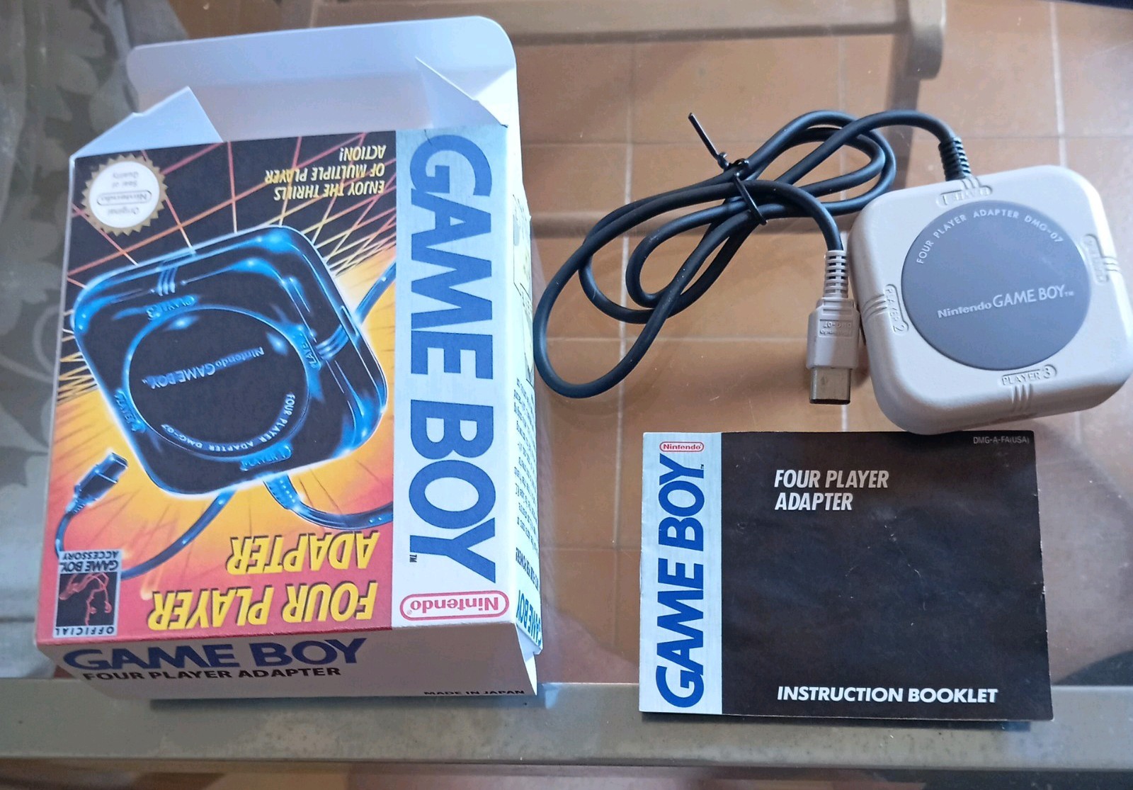 NINTENDO GAMEBOY DMG-07 1990 VINTAGE FOUR PLAYER ADAPTER VINTAGE LEGGERE DESCRIZ