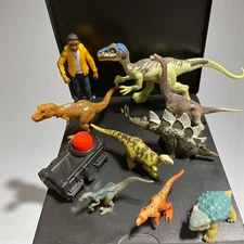 Jurassic World Lot Of 10 Dinosaurs/Tracker/Action Figure Various Sizes