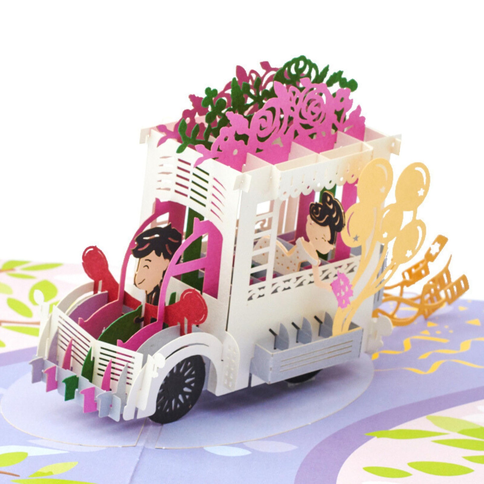 Carte mariage 3D pop up féerique pour féliciter les jeunes mariés avec émotion