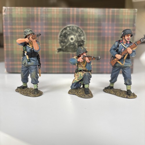 LW022 Luftwaffe Field Division Attack Set by King and Country (Retired)