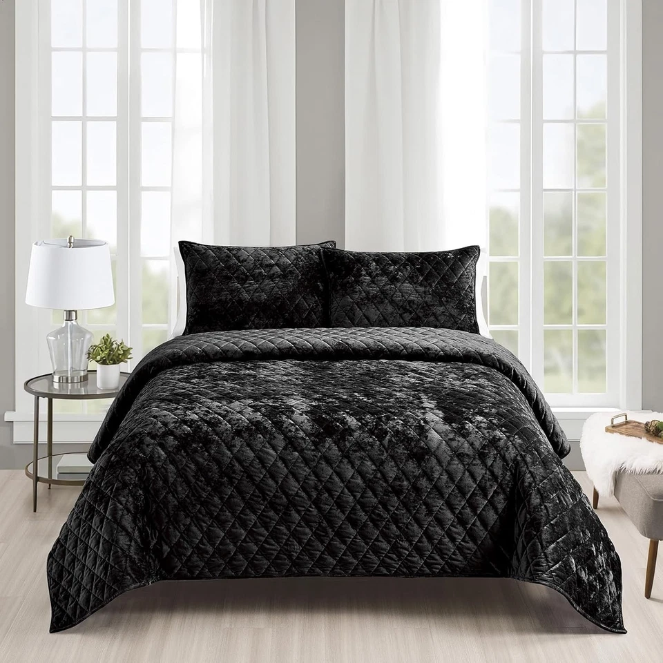 Elegant Black King Quilt Set - Distressed Velvet with Soft Microfiber Backing - Image 3 of 4