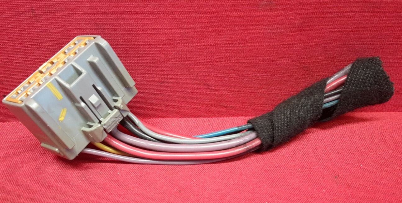 Volvo Right Passenger Side Window Switch Pigtail Wiring Harness Connector Fitment Guide  