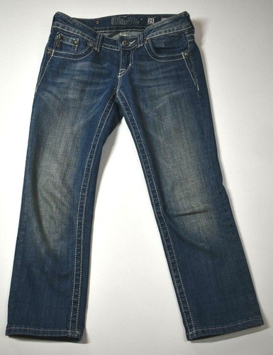 Miss Me Women Blue Wash Straight Leg Stretch Comfort Fit 5-Pocket Denim Capri 25