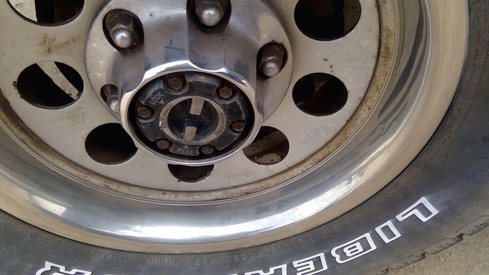 Buje de bloqueo delantero Isuzu Rodeo 92 OEM bloqueo manual 4x4 Foto 2 de 4