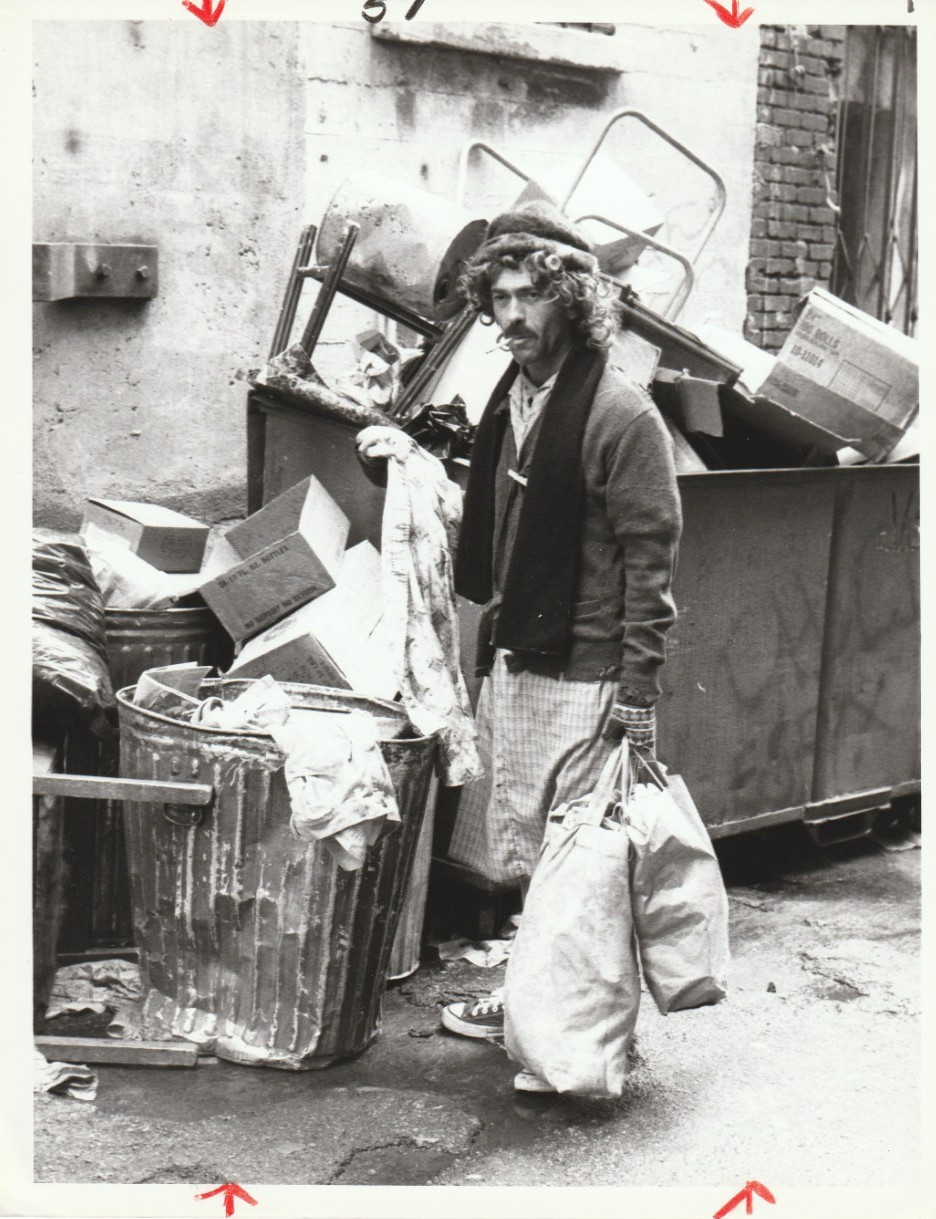 Original NBC Photo Hill Street Blues Bruce Weitz 5-18-84