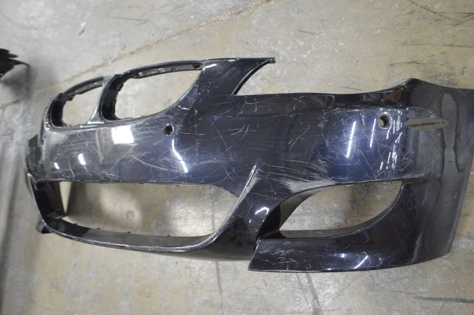 BMW M5 2008 2009 2010 cubierta del parachoques delantero OEM E60 Foto 3 de 4