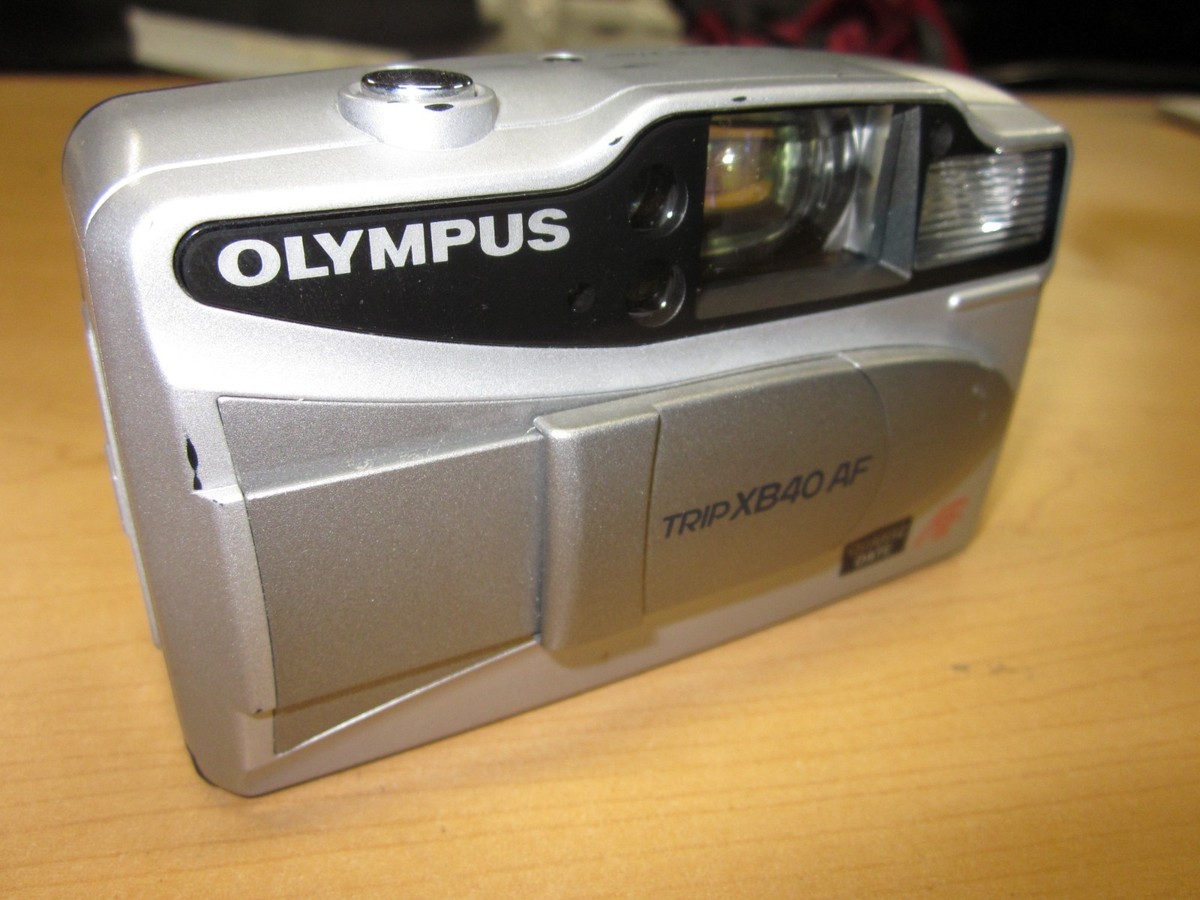 VINTAGE OLYMPUS TRIP XB40 AF QD 35mm Point Shoot Film Camera QUARTZ DATE
