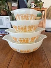 RARE PYREX ORANGE/PUMPKIN AMISH BUTTERPRINT CINDERELLA MIXING BOWL SET 441-444