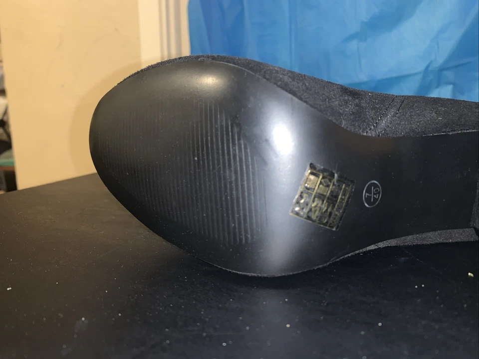 Botas Negras Para Mujer Talla 7 Imitación Gamuza Nuevas en Caja Altas 4” Tacón Grueso Sexy Lindas Nuevas Foto 4 de 4