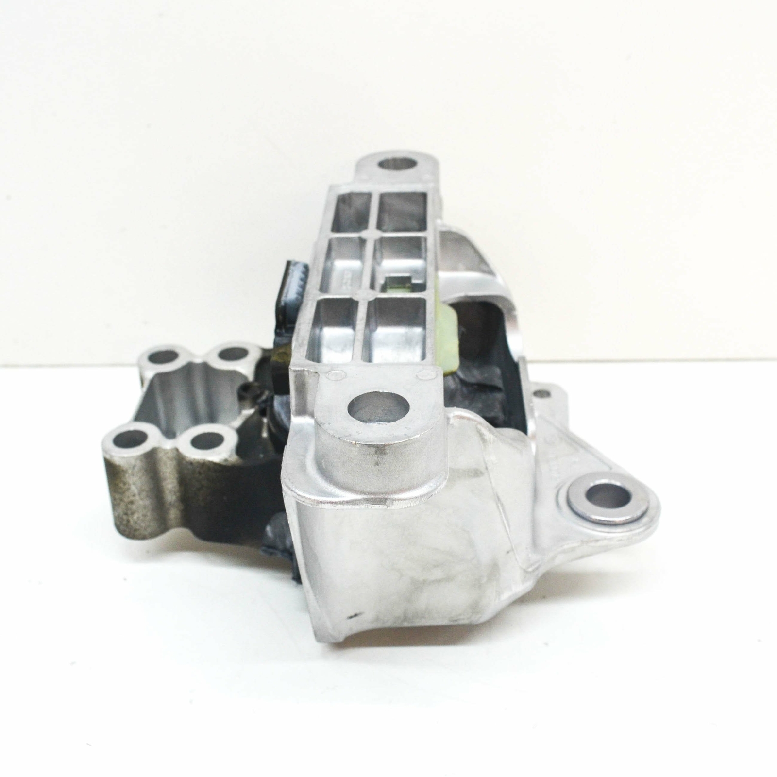 VOLVO XC40 Right Side Engine Mount 32298324 NEW GENUINE | eBay