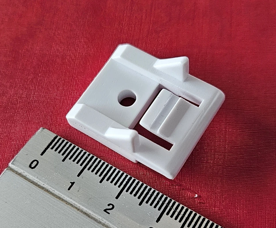 Supporto a soffitto per binario tenda ARQUATI RONDE - GUIZZO - 12 Pezzi - Immagine 2 di 3