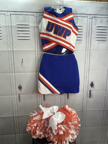 Cheerleading Uniform University Of Wisconsin Adult Med - Picture 3 of 8