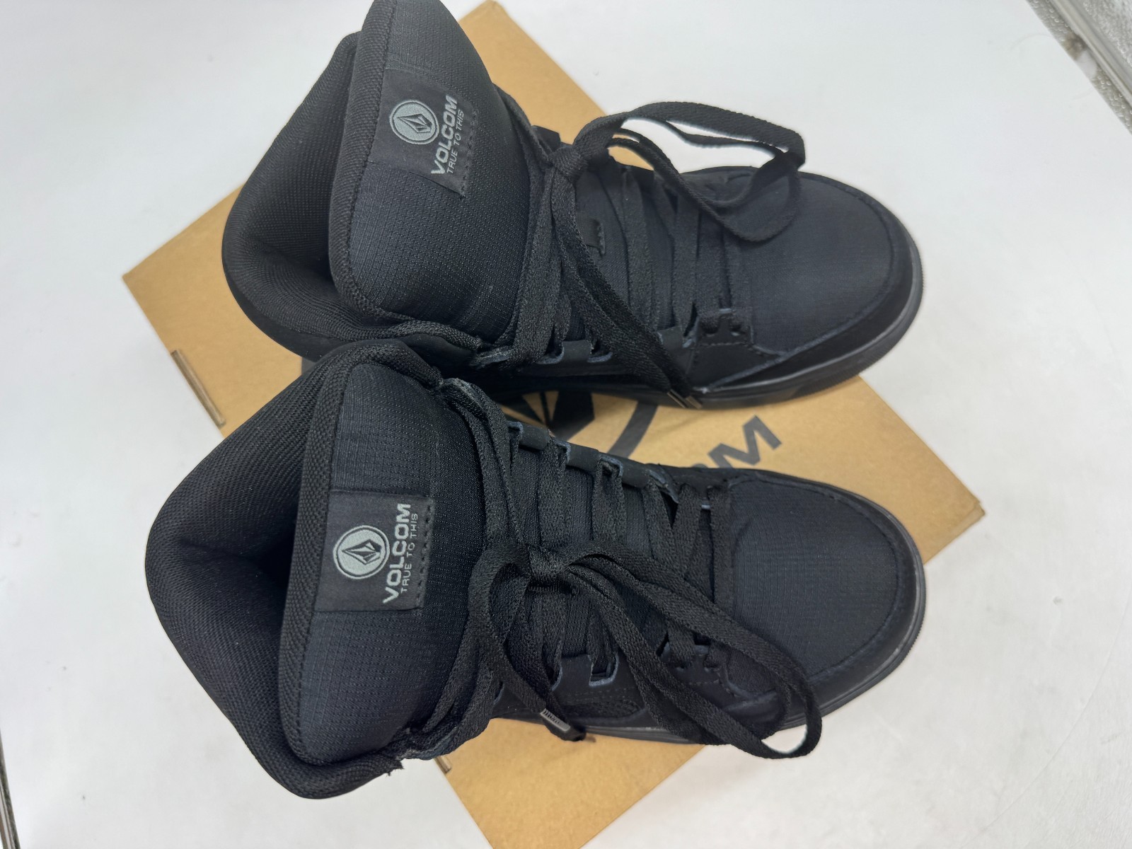 Volcom Evolve Safety Toe High Top Work Sneakers W… - image 2