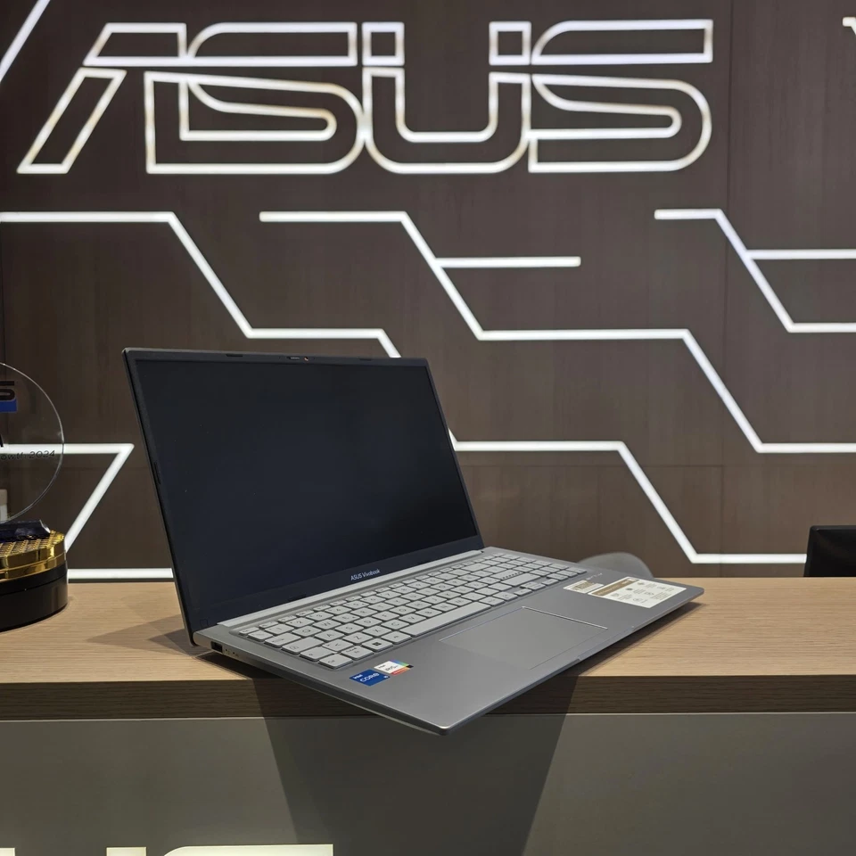 ASUS Notebook F1504ZA-NJ429W Intel Core i5-1235U 15,6" 16GB SSD 512 Win 11 H - Immagine 4 di 4