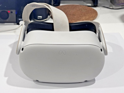 Meta Oculus Quest 2 128GB Advanced All-In-One VR Headset - White