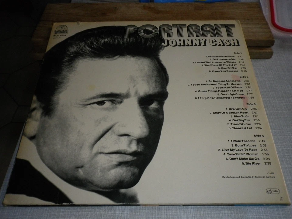 JOHNNY CASH signed Autogramm signiert auf "Portrait" Vinyl Schallplatte 2 LP !!! - Bild 4 von 4