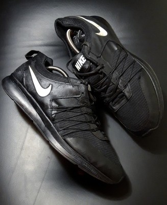 Nike Running Sneaker Low / Laufschuhe / Joggingschuhe / Triple Black / Größe 44