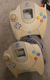 Sega Dreamcast Console with 2 Controllers, VMU, 7 Games, Including Manuals