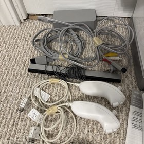 Nintendo Wii Console Bundle RVL-001 Tested Works
