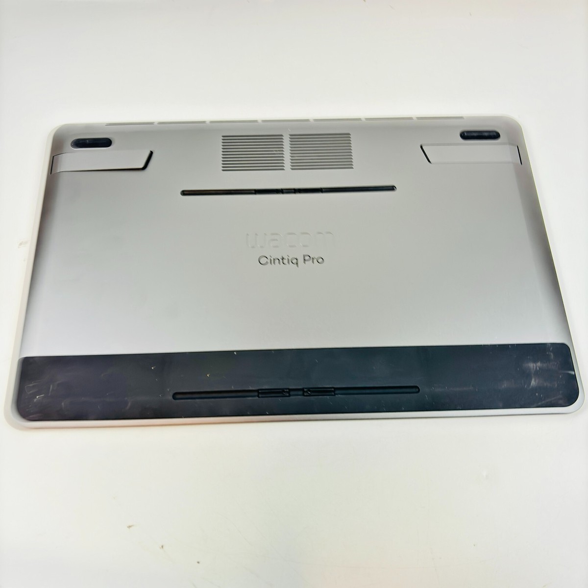 Wacom DTH-1620/K0 Cintiq Pro 16 Inch Pro Graphic LCD Pen