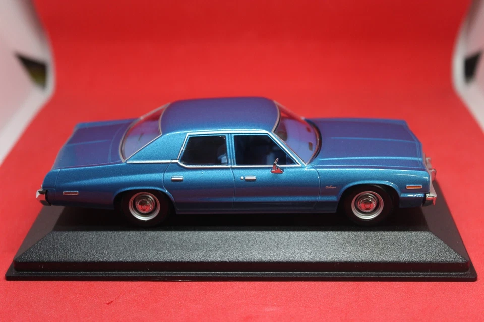 1/43 Dodge Monaco (1974) - MINICHAMPS - Immagine 4 di 4