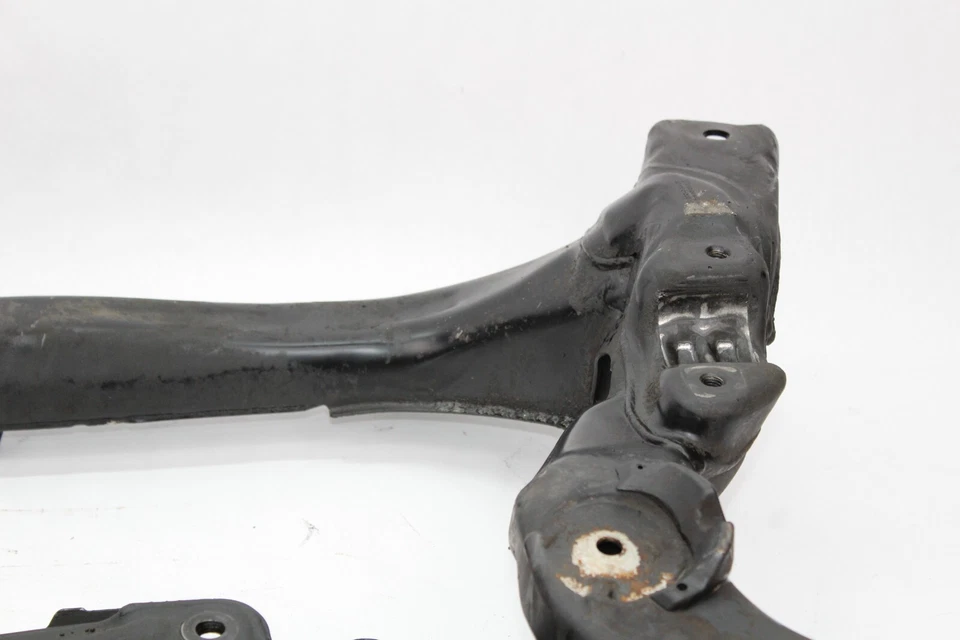 2006-2011 MERCEDES W219 CLS500 CLS550 FRONT LOWER SUBFRAME CROSSMEMBER OEM - Image 3 of 4