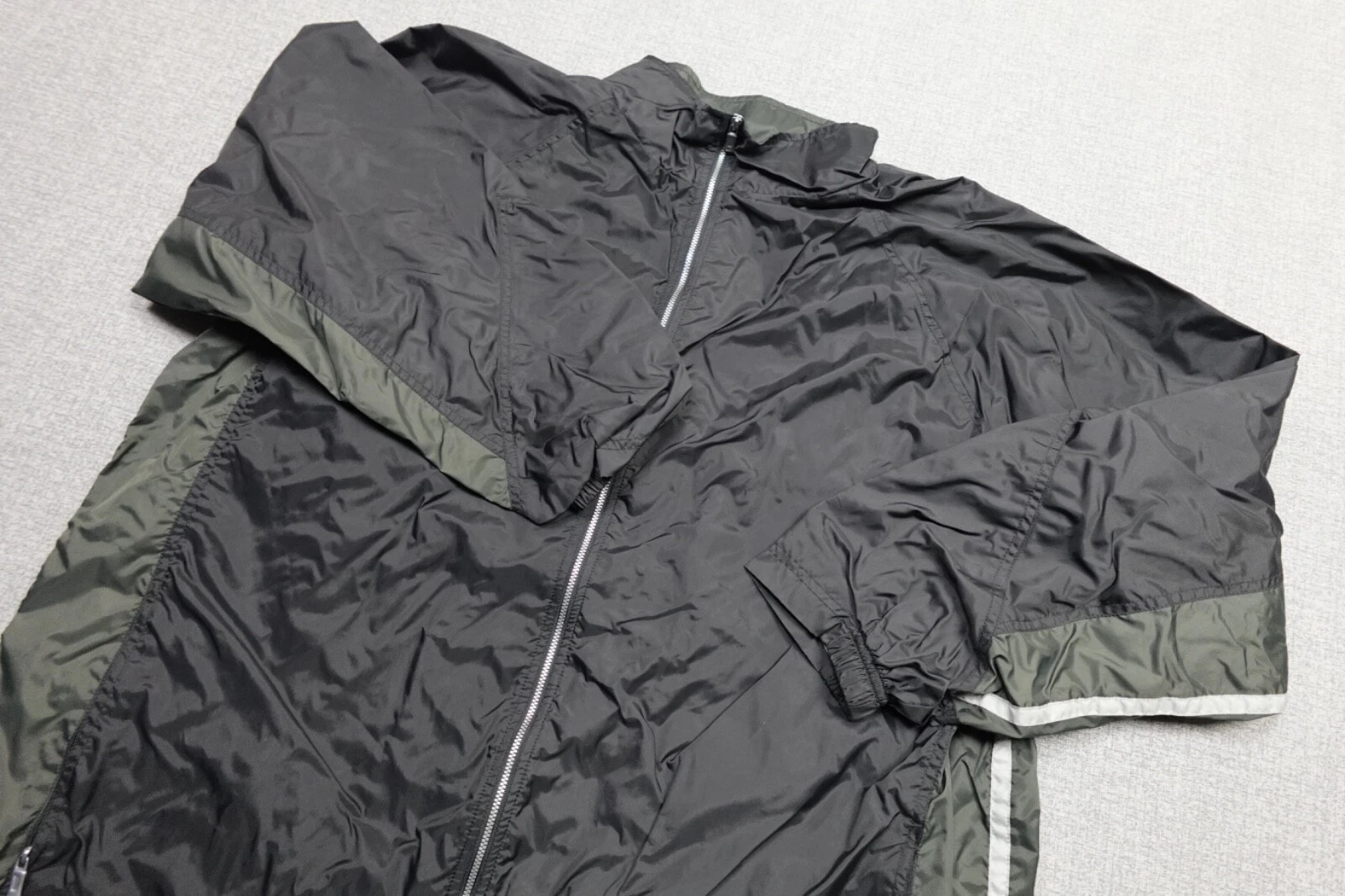 Vintage Nike Windbreaker Jacket Mens XL Black Swoosh Swishy Lightweight Track