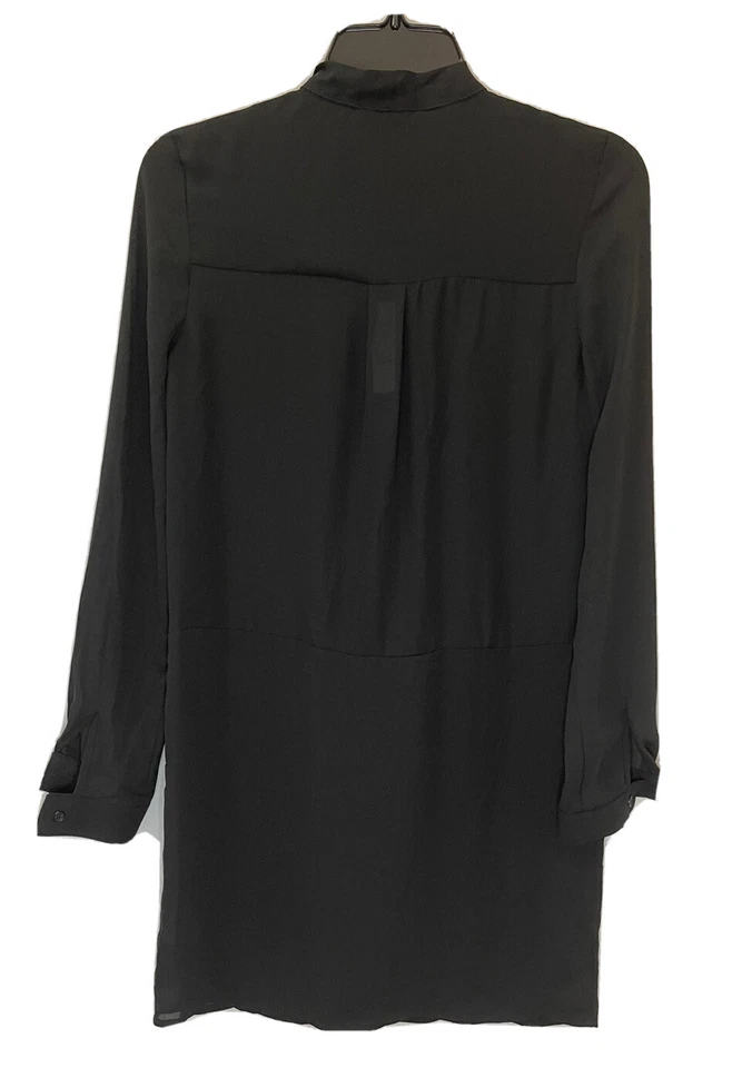 Blusa negra manga larga para mujer Romeo & Juliet Couture talla XS Foto 2 de 3