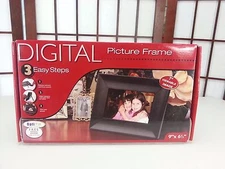 Brand new SmartParts SP70EW 7-Inch Digital Frame Smart Parts Opti Pix
