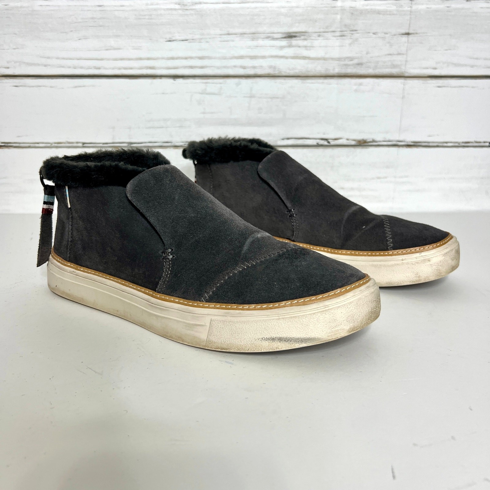 Toms Paxton Grey Suede Slip On Sneaker Shoe Size