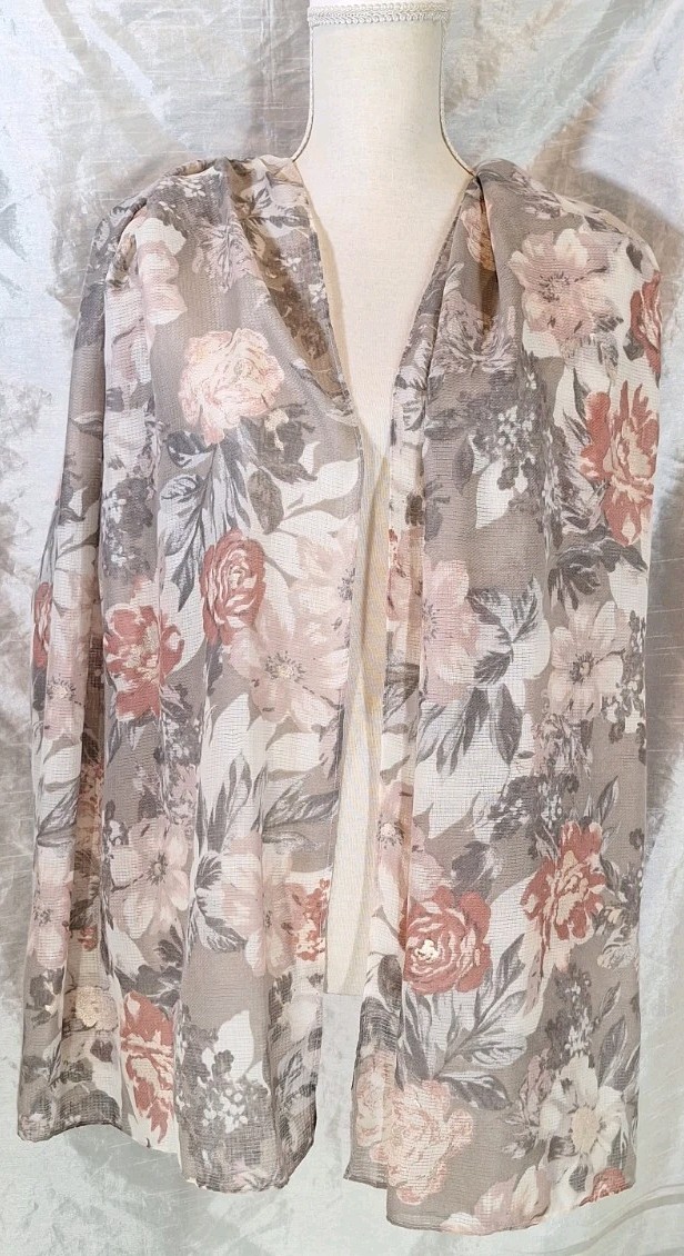 NWT APT.9 Oblong Floral Multifunctional Scarf/Wrap Metallic Accent Romantic Boho