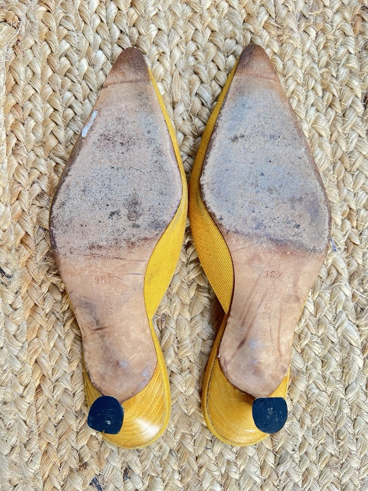 Manolo Blahnik Mujer Lino Talla 36.5 Tapiz Amarillo y Azul Tacones Mules Foto 3 de 4
