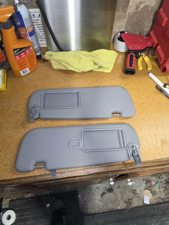 08 - 14 Mercedes-Benz W204 C250 C300 Driver Passenger Sun Visor Set Black Vinyl - Image 3 of 4