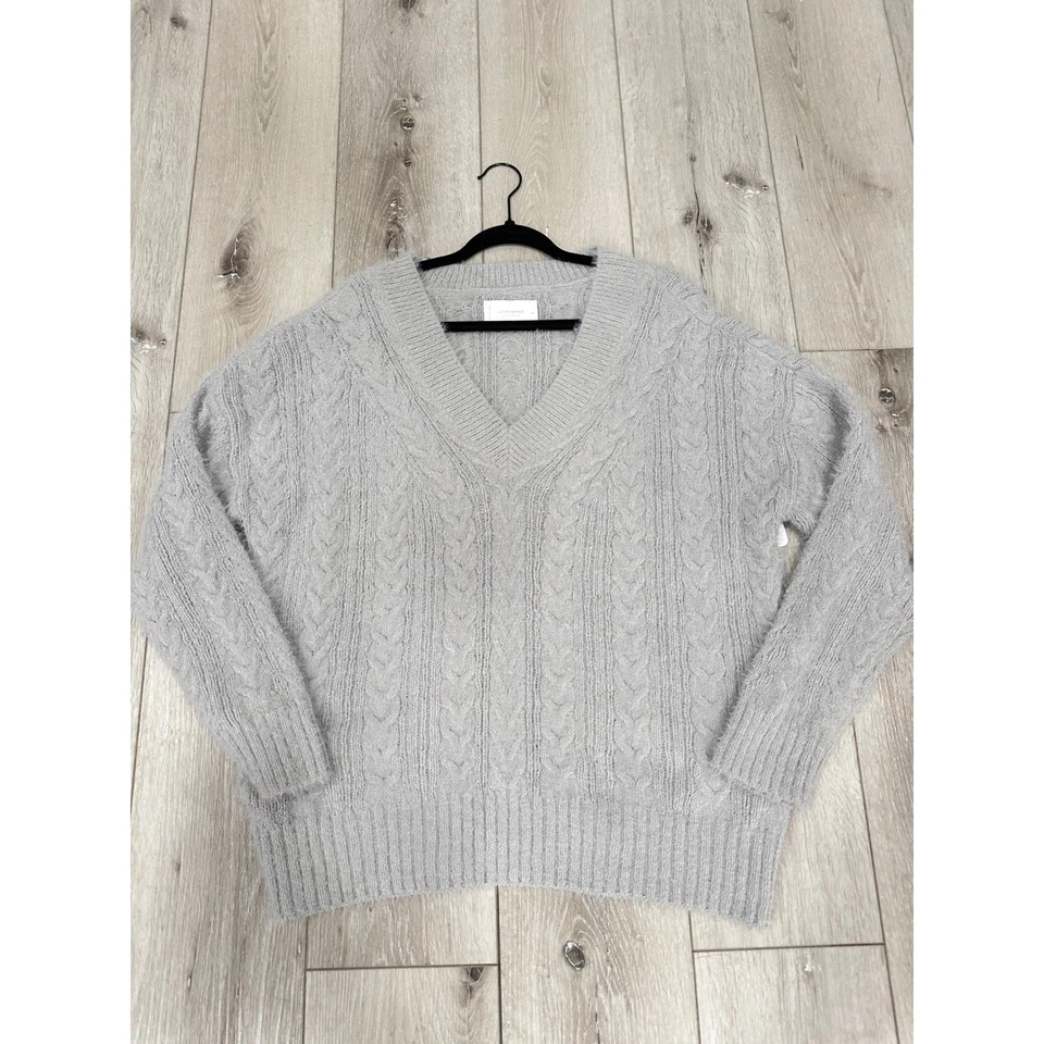 Suéter tejido con cable gris cuello en V Lucky Brand para mujer suéter mediano difuso Foto 2 de 4