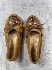 Minnetonka Moccasins Sz 7 Thunderbird Beaded Fringed Brown Suede Leather Shoes