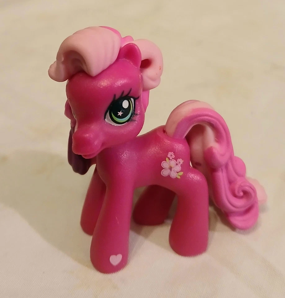 HASBRO MY LITTLE PONY  PONYVILLE FIGURES LOT OF 5 FIGURES MLP - Image 3 of 4