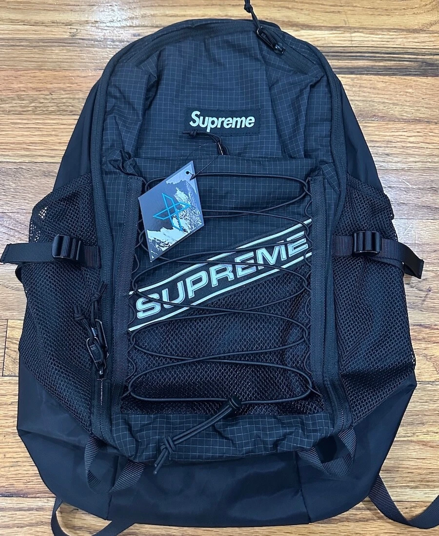 Sac à dos Supreme FW23 logo 3D noir logo boîte