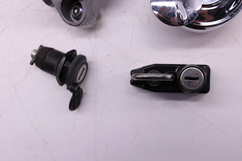 Yamaha V Star 650 XVS650 2007 juego de llaves de bloqueo de encendido personalizado con tapa de gasolina, etc. Foto 4 de 4