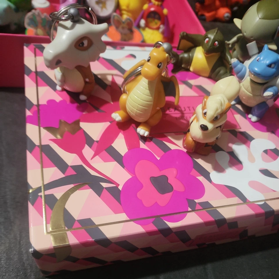 Pokémon McDonald's &Burger King (17) 玩具 1999 2000 钥匙链,旋转,小雕像 — 第 3/4 张图片