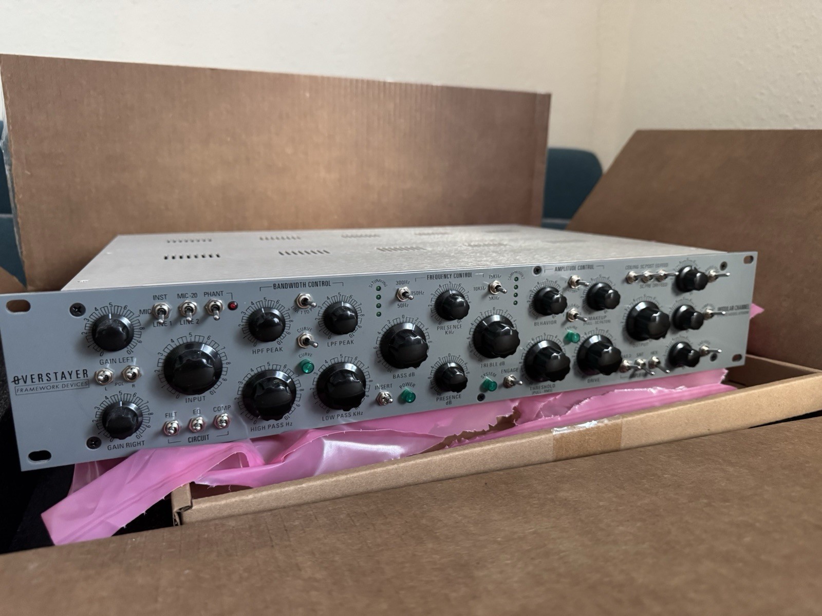 Canal modular Overstayer