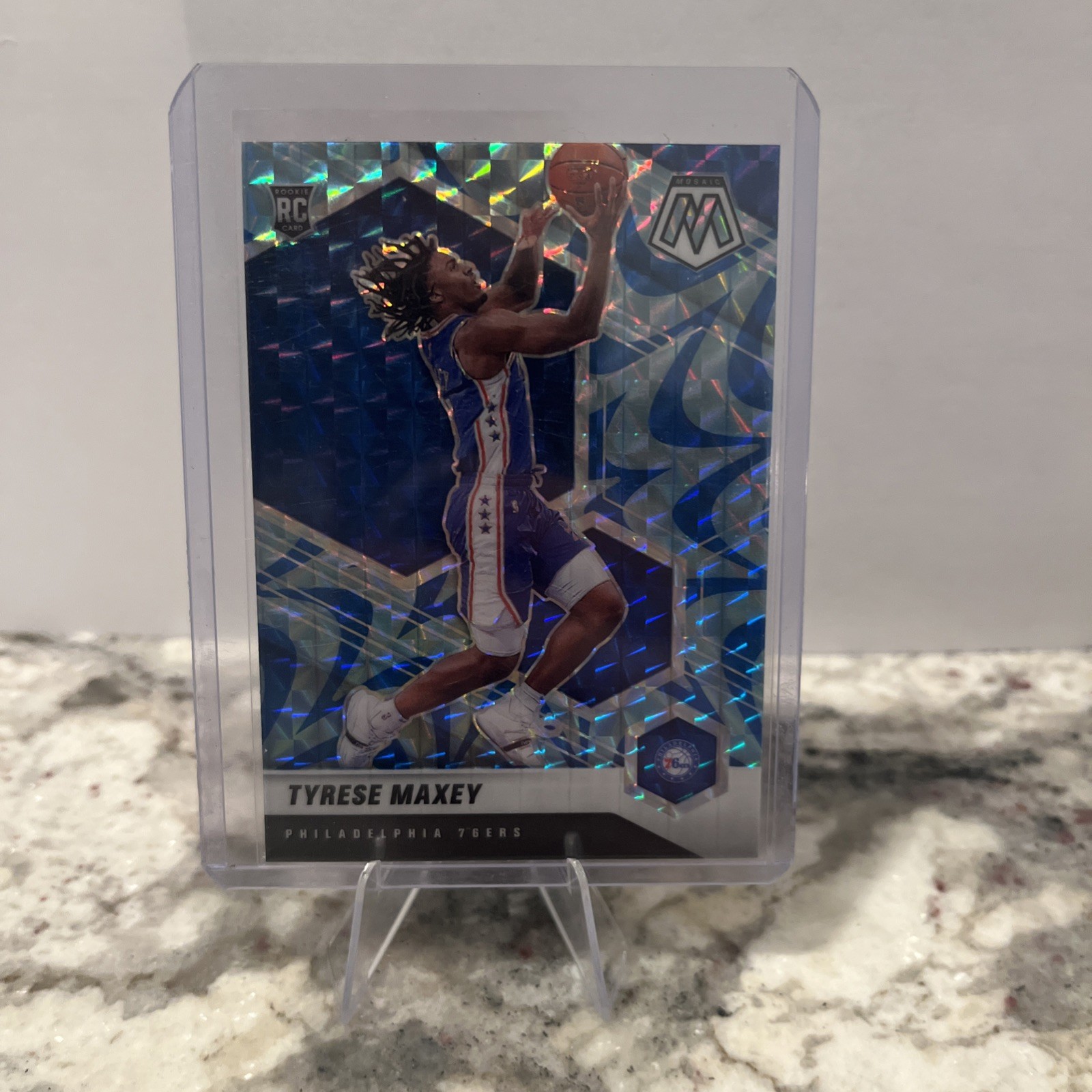 2020-21 Panini Mosaic - Rookie Tyrese Maxey #203 Reactive Blue Prizm (RC)