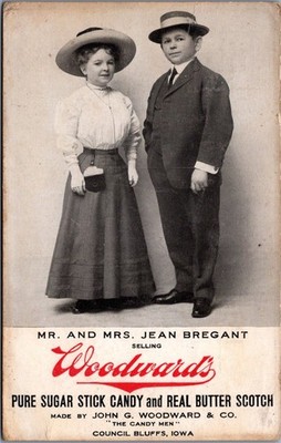 Woodward's Candy Co. Council Bluffs Iowa Vintage Postcard Children ''Mr. & Mrs.''
