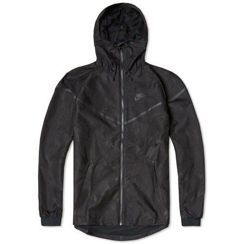 Nike Tech Windrunner Jacket in Black 