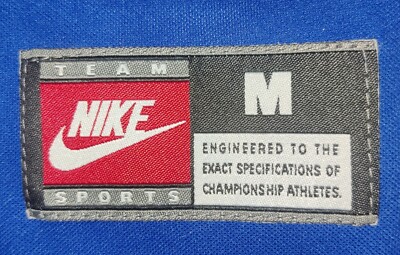 正規品Nike Barcelona 1999-01 Kluivert 9 XL 正規品Nike Barcelona 1999-01 Kluivert 9 XL - メルカリ