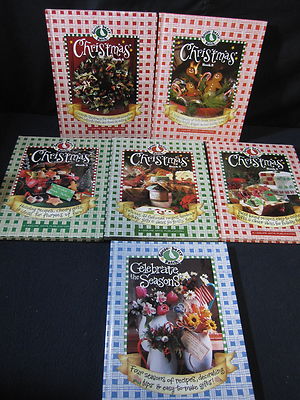 Gooseberry Patch: Set of 5 Beautiful Christmas and Celebrate Seasons Hardcovers