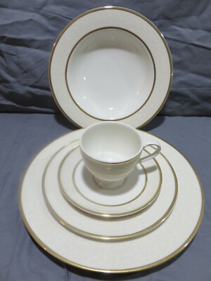 Shinepukur Ivory China 5 pc Place Setting Tableware Isabella 23576 Plate Bowl